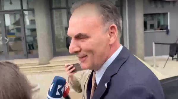 ​Limaj pyetet nëse u takua me Kurtin, refuzon t’i përgjigjet mediave