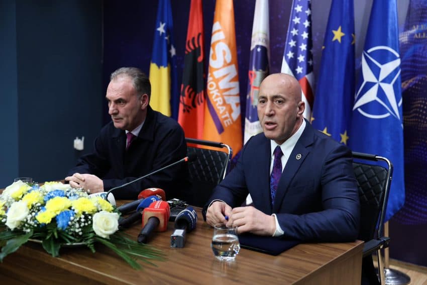 Sot regjistrohen deputetët nga radhët e AAK-së dhe Nismës