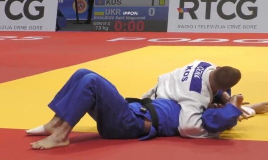 Dardan Cena e fiton edhe betejën e dytë në Evropianin e Xhudos, e mposht me Ippon ukrainasin