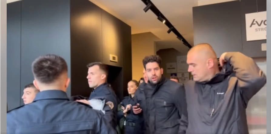 Reagon grupi i aktivistëve: 12 arrestuar, asnjë zyrtar i ZRRE-së s’do të mundë të punojë pa zotimin se s’ka aprovim për shtrenjtim të rrymës