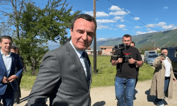 Flet Kurti: Një herë Kuvendi, pastaj qeveria