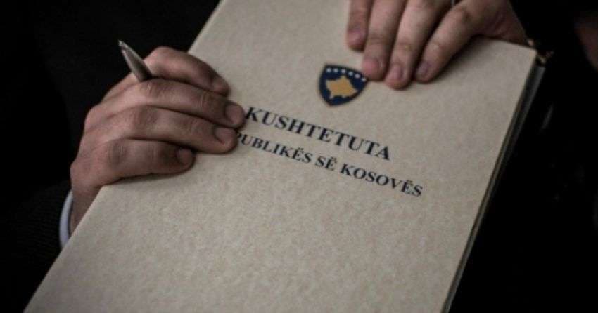 Kosova shënon Ditën e Kushtetutës
