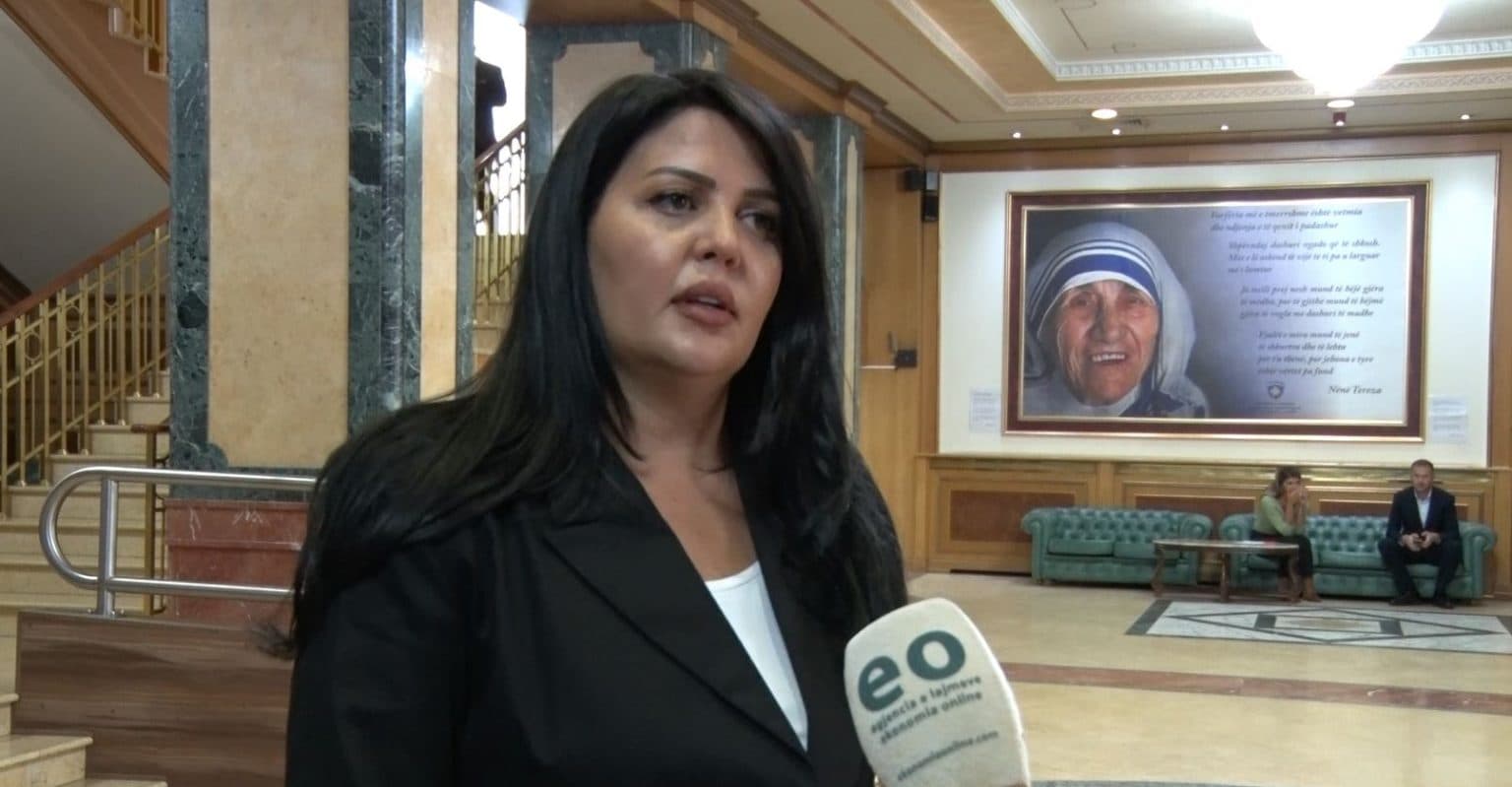 Krasniqi: Qeveria po i trajton qytetarët si të dorës së dytë