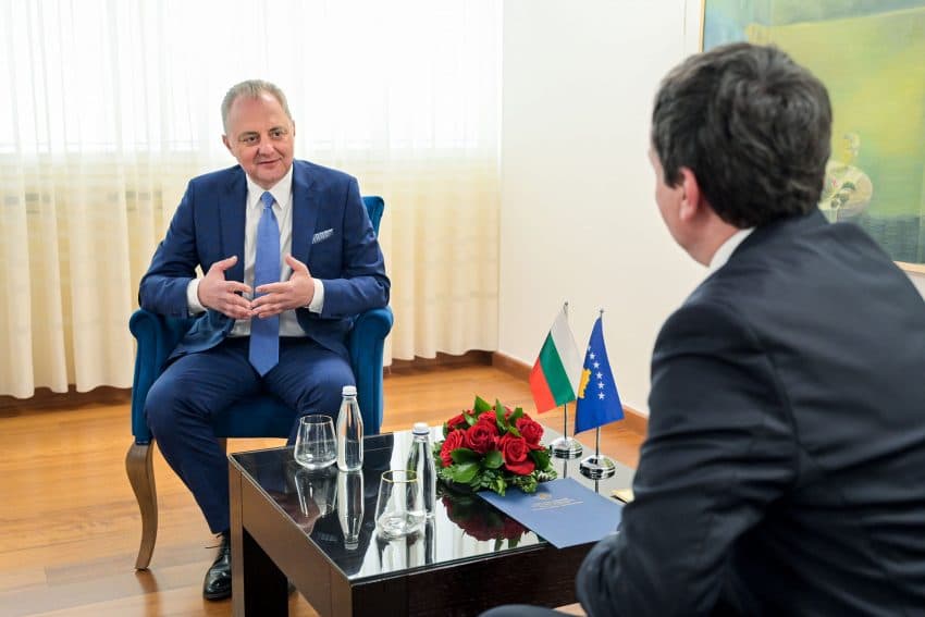 Kurti mirëpriti në takim Ambasadorin e ri të Bullgarisë në Kosovë, Hristo Kraevski