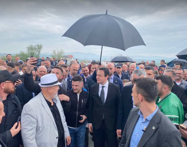 albin kurti ne rugove te hasit