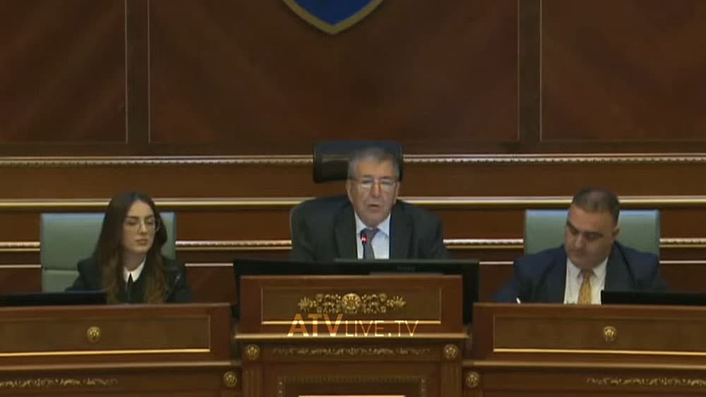Nuk kalon raporti i Komisionit për verifikimin e mandateve, Kuvendi shkon në pauzë