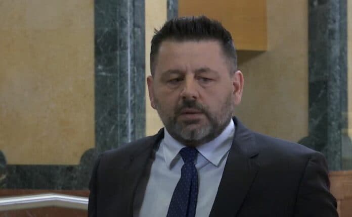 Berisha kërkon ndërhyrjen e Trumpit për ta zgjidhur situatën në Kosovë