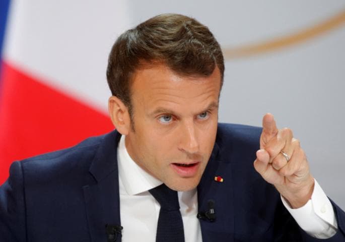 Macron kërkon veprime të forta kundër Rusisë pas sulmeve në Ukrainë