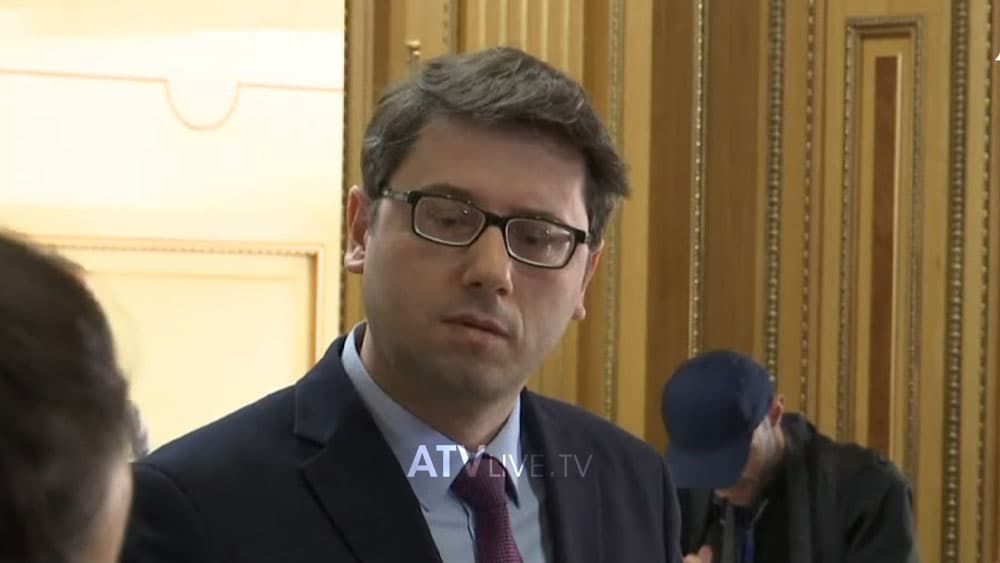 Murati i përgjigjet AAK-së: Propozimi i takon partisë së parë, jo partisë së katërt