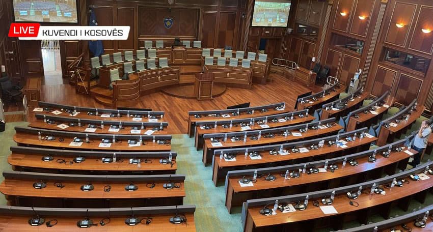 LIVE | Tentativa e pestë për kryeparlamentarin – a do të konstituohet sot Kuvendi?