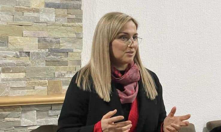 U propozua nga AAK si kandidate e pranueshme për kryeparlamentare, flet për herë të parë Shqipe Selimi