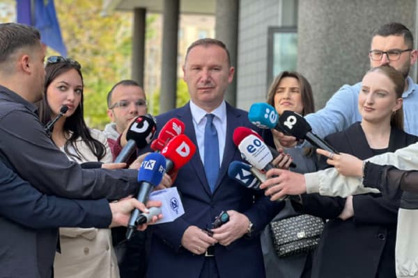 ​Zemaj: LVV e ka krijuar situatën, askush nuk dëshiron të bashkëpunojë me ta