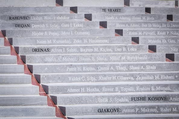 Haradinaj përkujton Masakrën e Dubravës dhe të Vushtrrisë