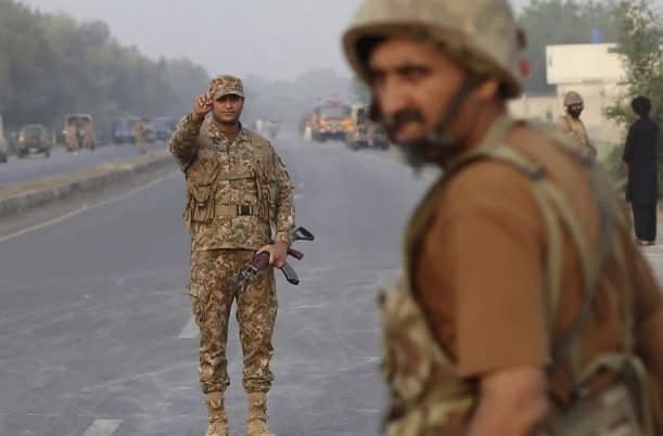India sulmon Pakistanin, tetë të vdekur dhe 35 të plagosur