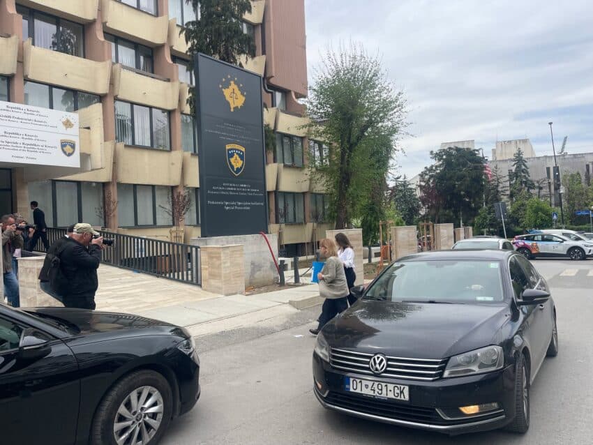 LDK-ja dorëzoi kallëzim penal në Prokurori ndaj Kurtit dhe ministrave që u bënë deputetë