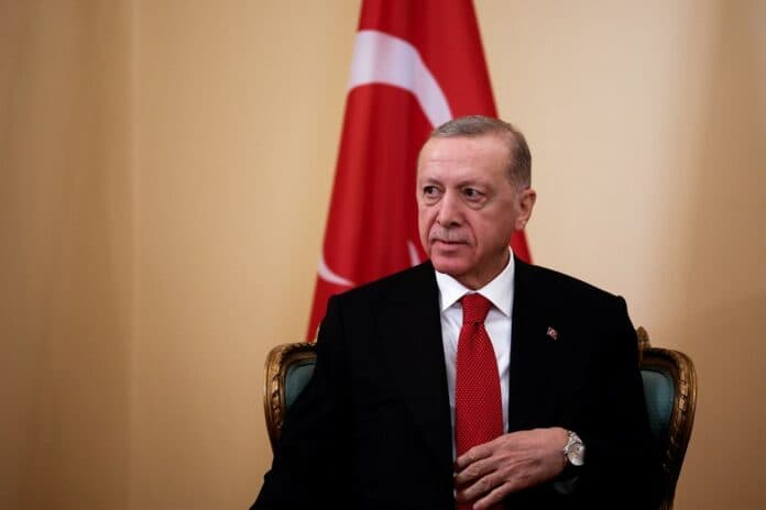 Erdogani mbështet vendimin e Trumpit për heqjen e sanksioneve ndaj Sirisë