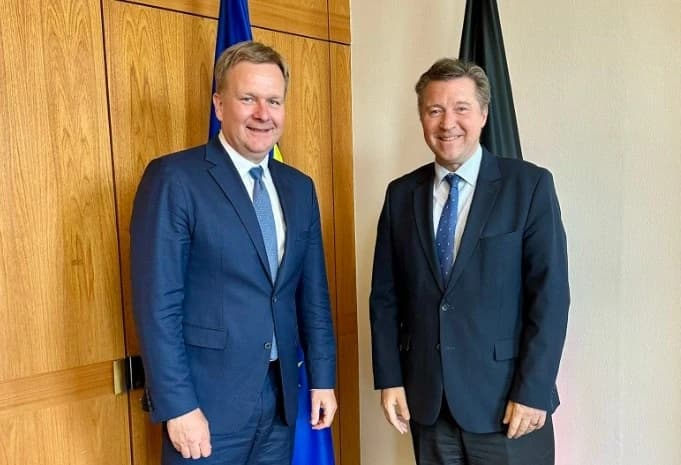 Emisari i BE-së Sorensen në Berlin, diskuton për normalizimin e marrëdhënieve Kosovë – Serbi