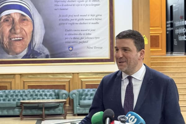 “Zoti e bekoftë popullin tonë me paqe, shëndet e mbarësi”, urimi i Krasniqit për Kurban Bajram