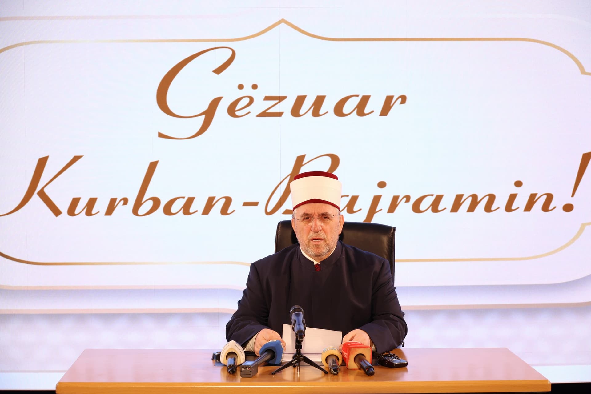 Festa e Kurban Bajramit, Tërnava: Paqja e mëshira e Zotit qoftë mbi ju dhe mbi familjet tuaja