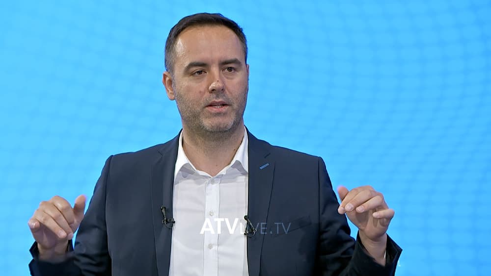Konjufca: Vetëvendosje ka sjell një standard të ri, Qeveria nuk duhet t’i mbivendoset Kuvendit