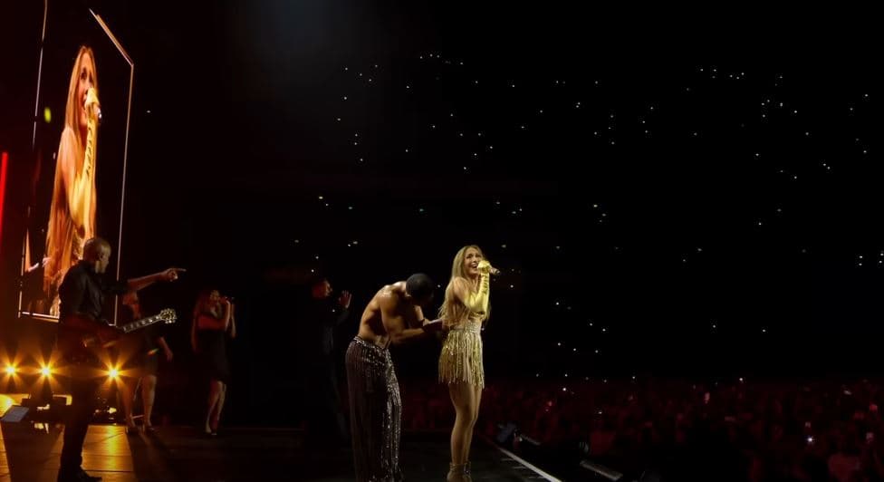 Jennifer Lopezit i ndodh e papritura në skenë, i zbërthehet fundi gjatë performancës