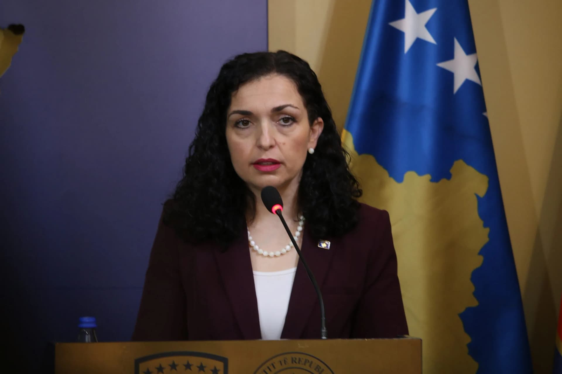 Presidentja Osmani pritet të mbajë konferencë pasdite