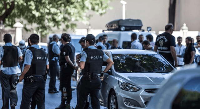 Arrestime të reja të rivalëve kryesor të Erdoganit- Autoritetet turke arrestojnë kryetarin e një bashkie të Stambollit dhe 40 zyrtarë të tjerë