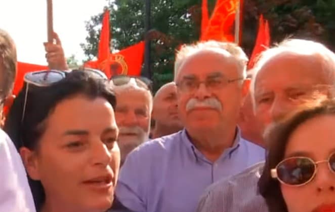 Vasfije Krasniqi i bashkohet protestës: Kam dalë për të mbrojtur vlerat e UÇK-së