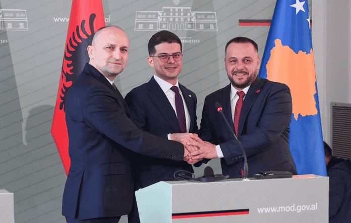 Në shtator finalizohet plani për aleancën ushtarake Kosovë-Shqipëri-Kroaci