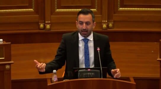 Dimal Basha zgjidhet kryetar i Kuvendit
