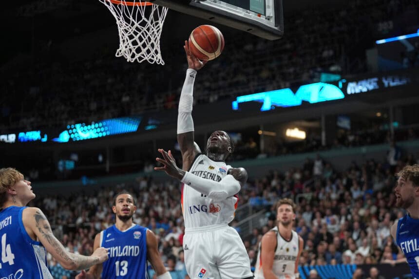 46:40 për Turqinë – pjesa e parë mbyllet me epërsi ndaj Gjermanisë në finalen e EuroBasket