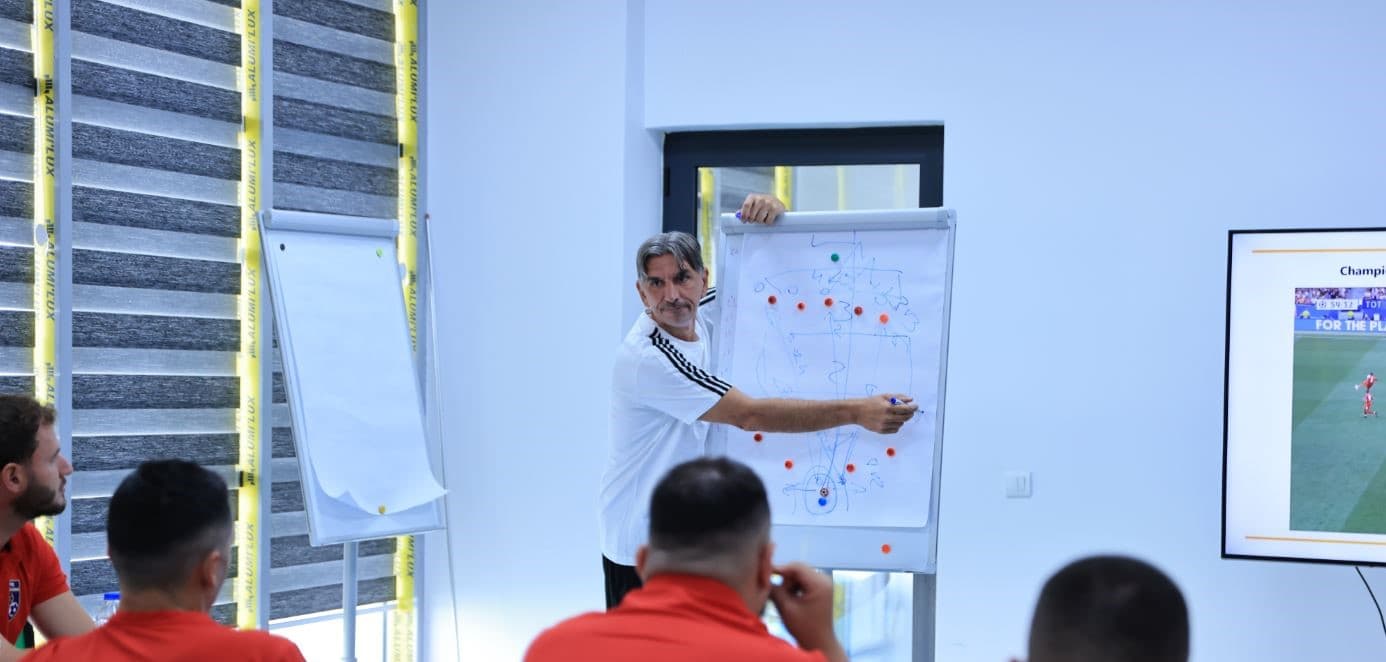 FFK nis për herë të parë kursin për Licencën UEFA – B për trajnerët e portierëve