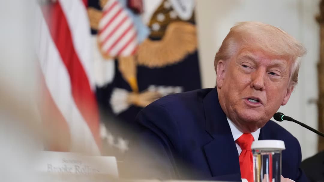 DASh: Trump u dha fund 7 luftërave, në listë edhe Kosova–Serbia