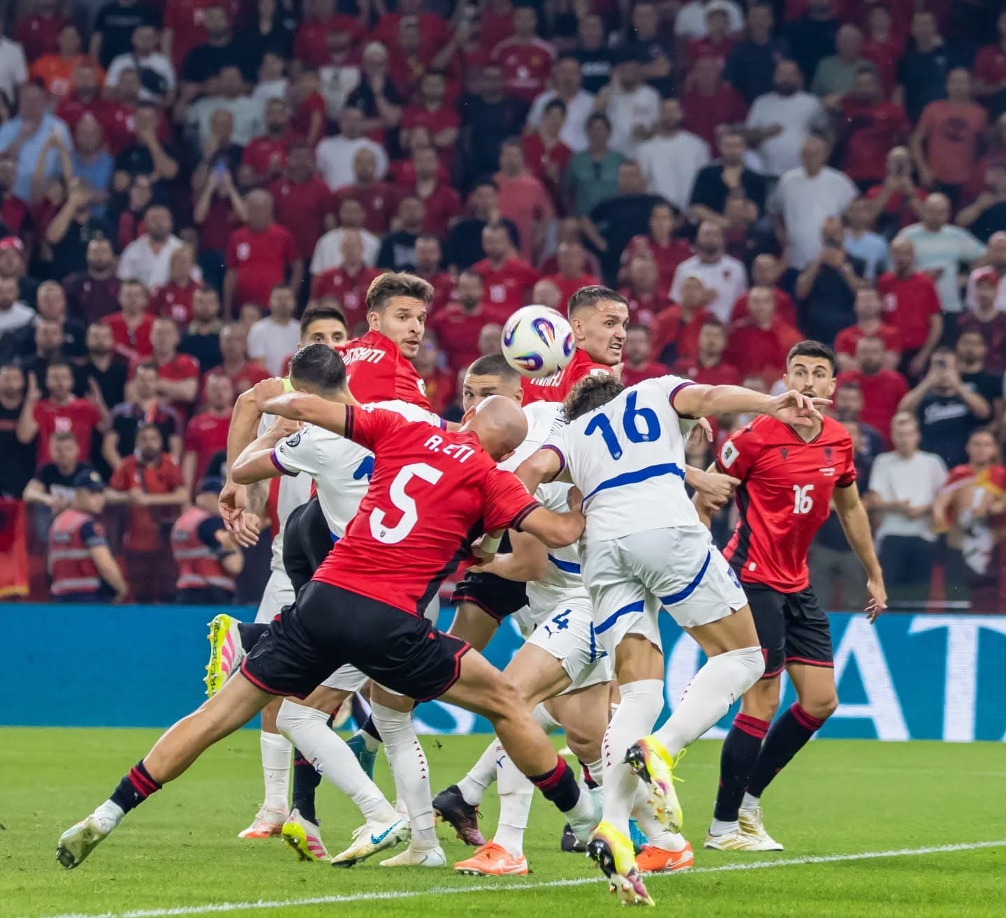 UEFA zhvendos ndeshjen Serbi-Shqipëri në Leskovac për arsye sigurie