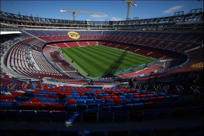 Laporta konfirmon përfundimin e punimeve në Camp Nou, por mungon leja zyrtare