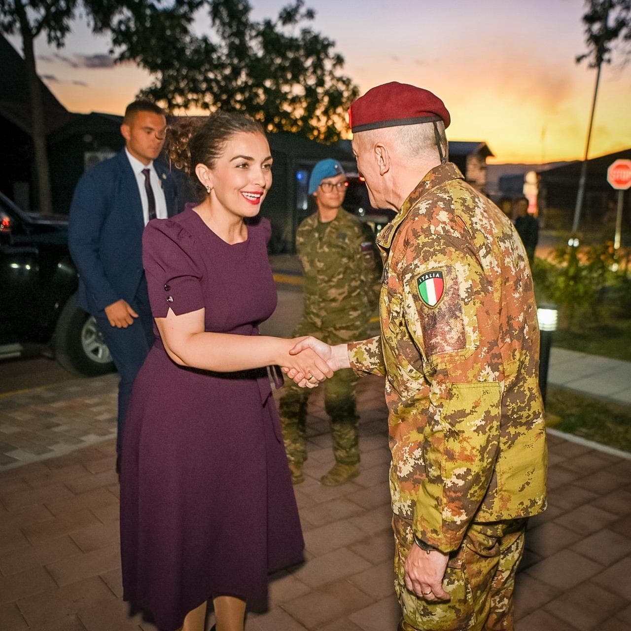 Osmani takoi komandantin e KFOR-it, shprehu mirënjohje për angazhimin e ushtarëve