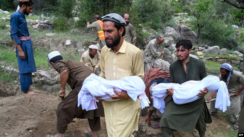 Tërmeti në Afganistan: Numri i të vdekurve kalon 1.400
