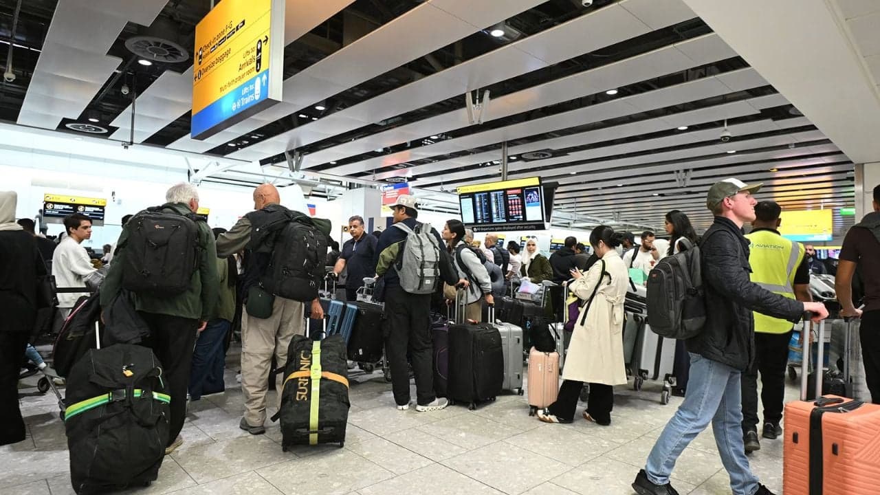 Britania arreston të dyshuarin për sulmin kibernetik në aeroportet evropiane