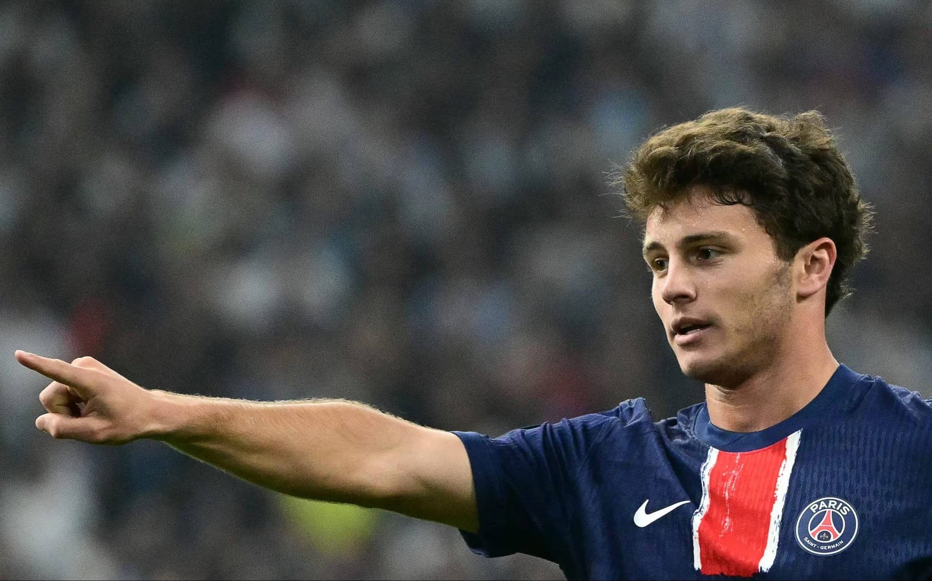 Joao Neves në radarët e Manchester City: Ofertë e madhe për talentin portugez