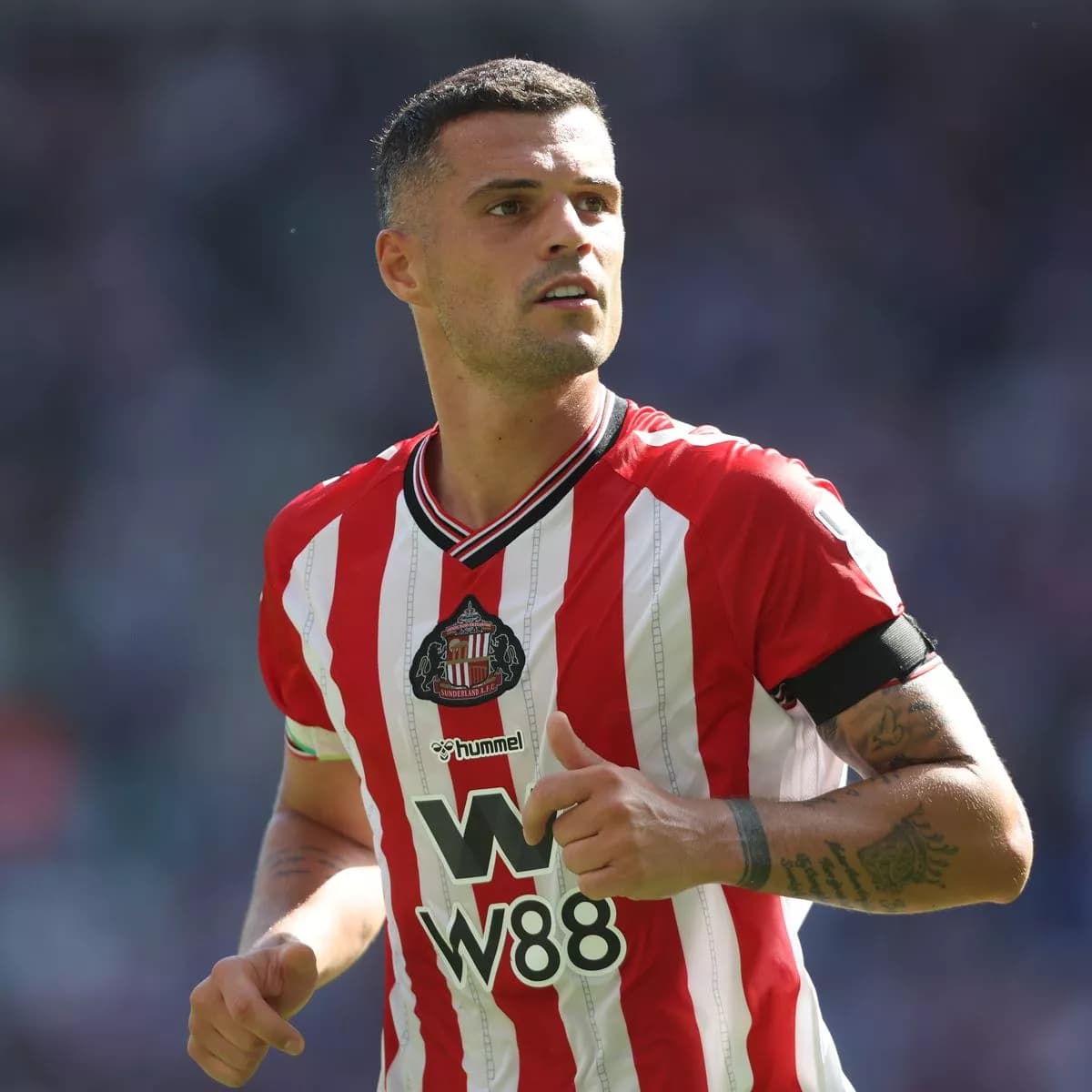 Granit Xhaka feston ditëlindjen me paraqitje të shkëlqyer në fitoren kundër Sunderland