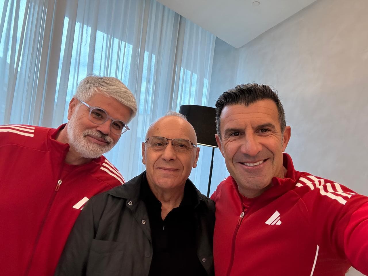 Agim Ademi takon legjendat e futbollit, Luís Figo dhe Aljoša Asanović