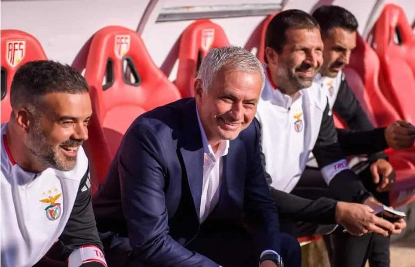 Jose Mourinho ka një klauzolë të veçantë te klubi i Benfikës