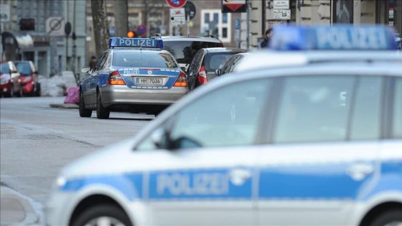 Theret me thikë një mësuese në Gjermani, Bild: Sulmuesi dyshohet se është një 18 vjeçar nga Kosova