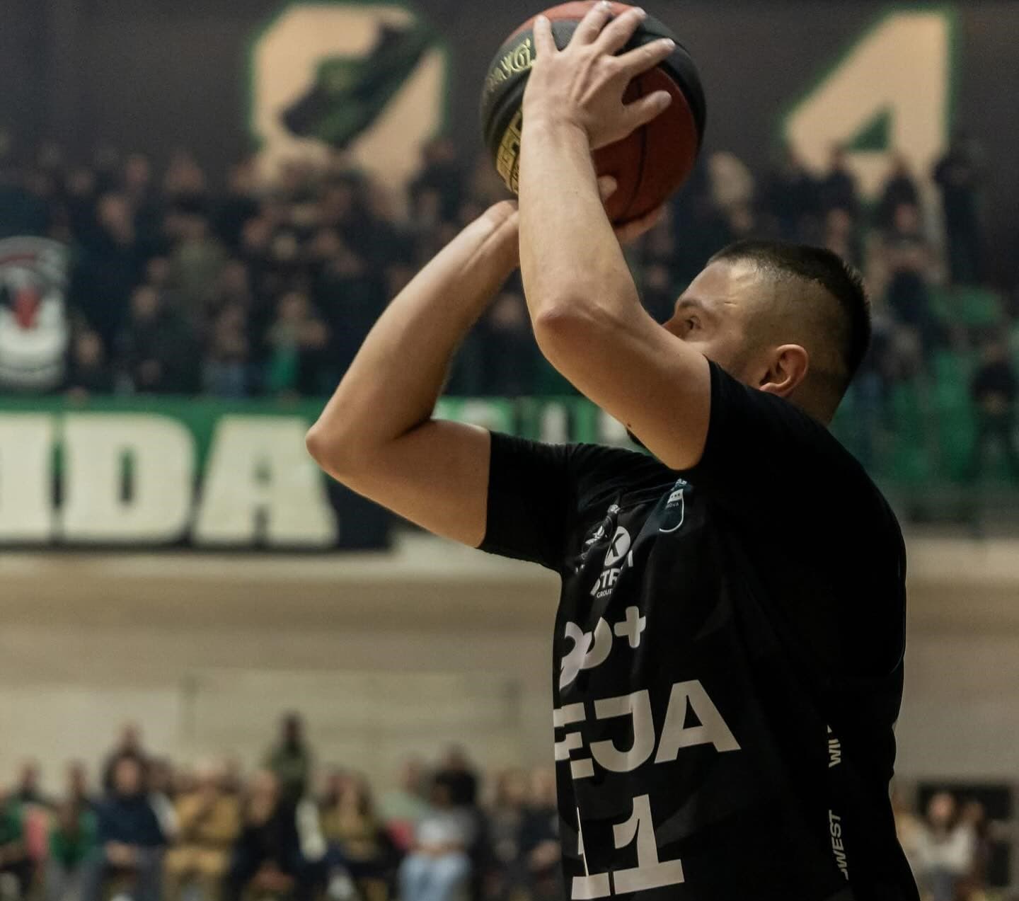 Start i vështirë për Pejën në ENBL, humb ndaj Riga Zelli