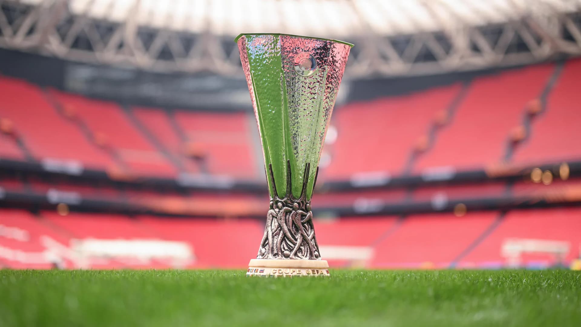 Europa League rikthehet sot, me 18 ndeshje në program
