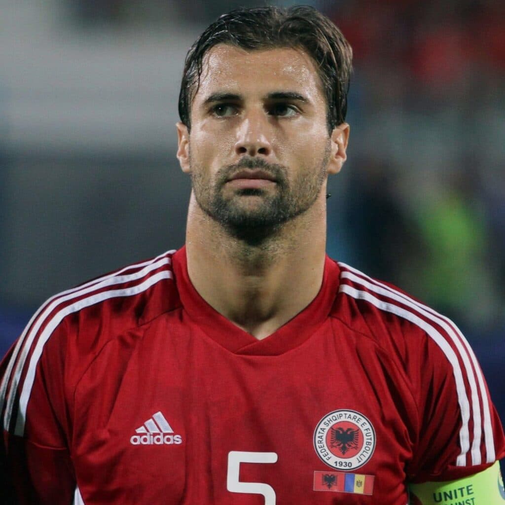 Lorik Cana flet për ndeshjen Serbi–Shqipëri: “Avantazh për ta, por çdo gjë është e mundur”
