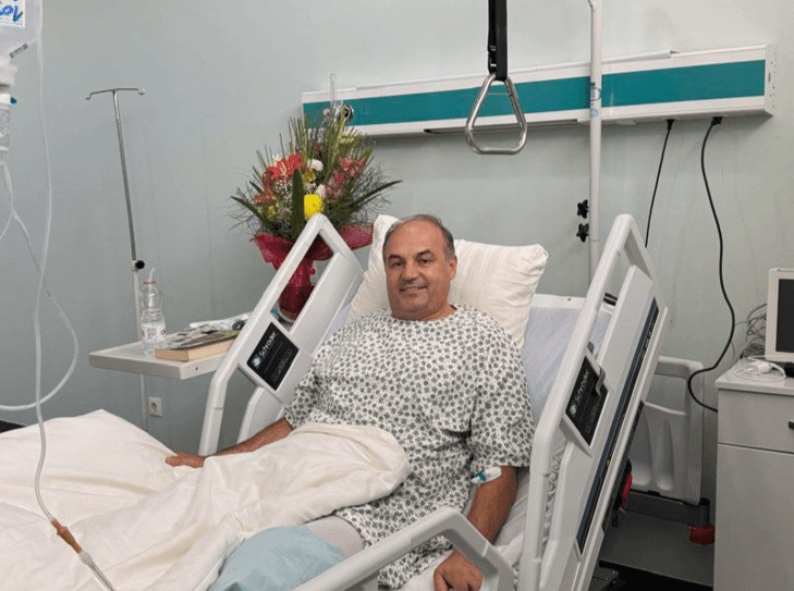 Enver Hoxhaj i nënshtrohet një operacioni urgjent