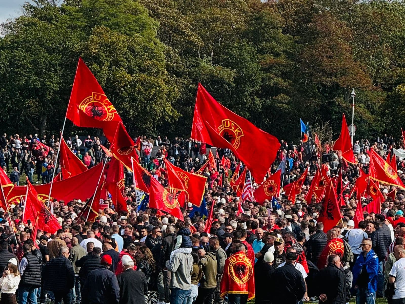 Partitë kosovare shprehin përkrahje për protestën e 17 tetorit në Tiranë në mbështetje të ish-krerëve të UÇK-së