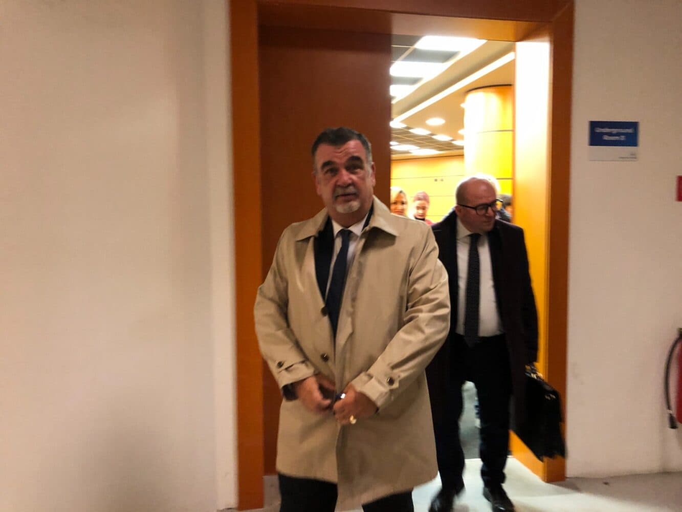 Zbardhen detajet e vrasjes që gjyqtarit: Detektori e sinjalizoi armën, roja qëndroi në karrige