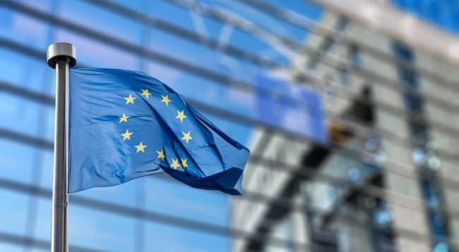 Brukseli kërkon certifikim të rezultateve të raundit të parë, bën thirrje për balotazh paqësor më 9 nëntor